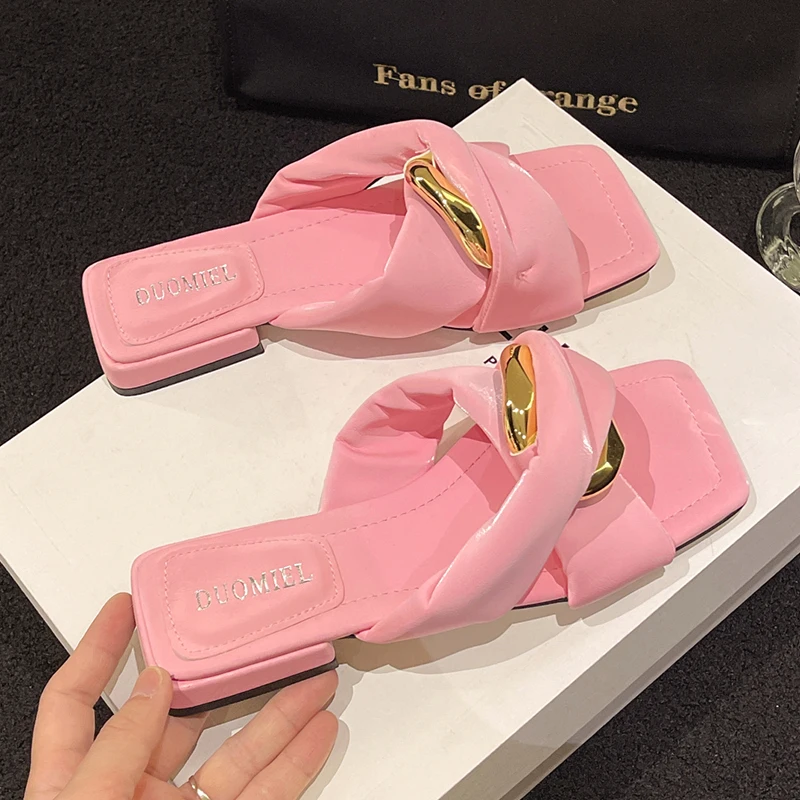 Women Slippers Summer Low Heel Trend Outdoor Chain Square Toe Slipper Women Sandals Korean Design Street Shoes Woman Pink Luxury