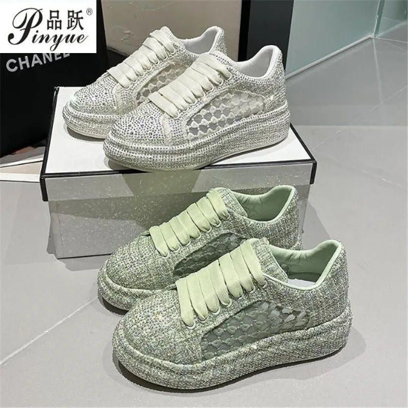 

Fashion Women Breathable Mesh Sneakers Summer Sparkling Crystal Flat Shoes Ladies Comfortable Platform Lace Up Casual Shoes