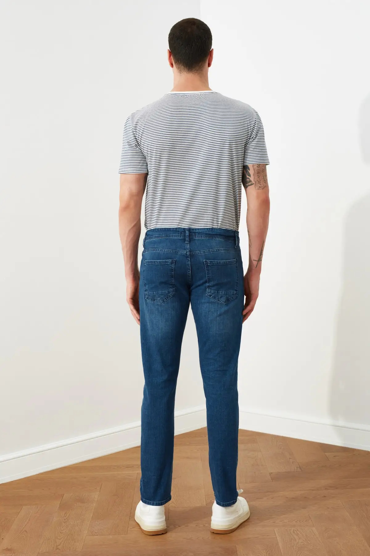 

Trendyol Male Destroylu Slim Fit Jeans TMNSS21JE0062