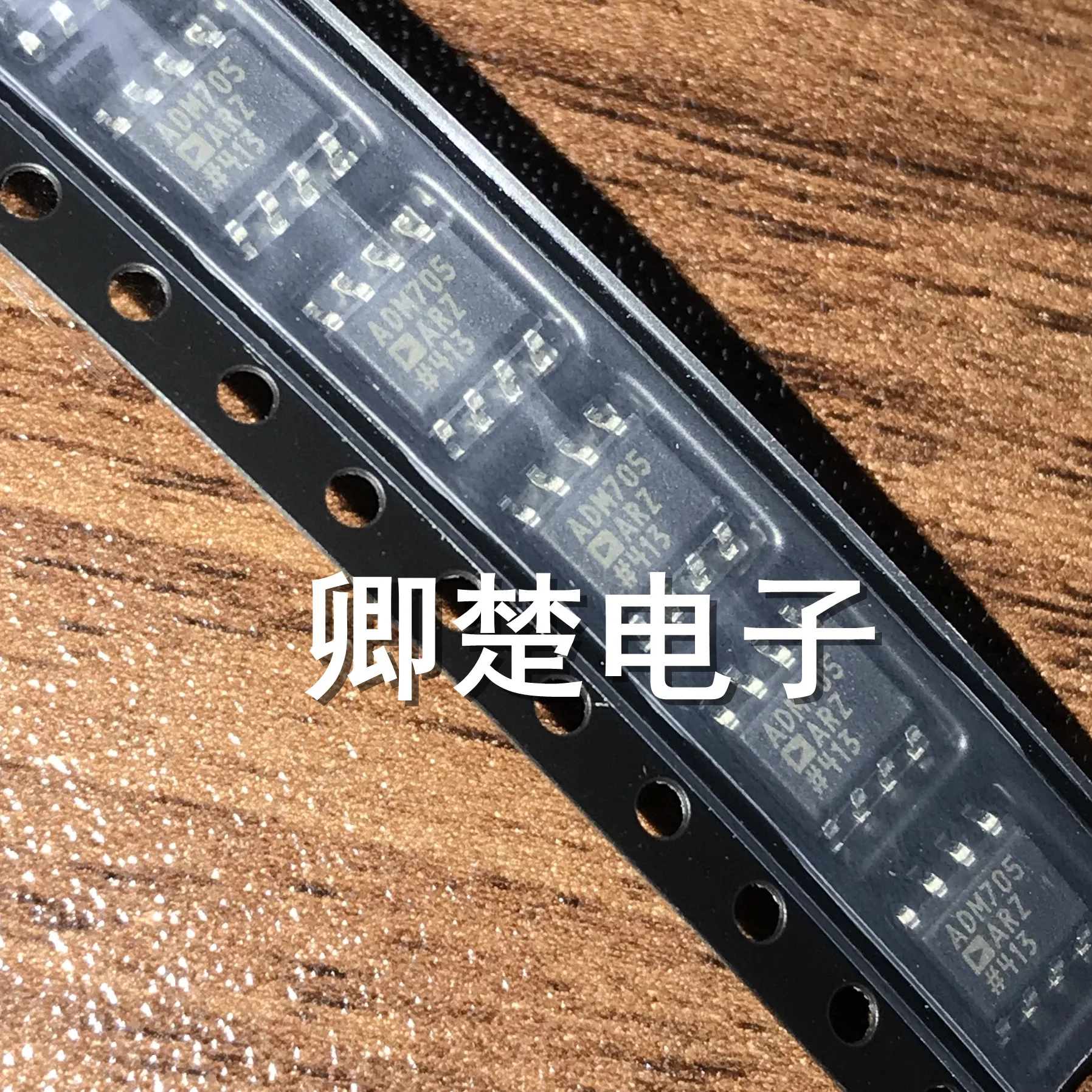 

Микросхема контроля ADM705AR SOP, 5 В, новый оригинальный импорт