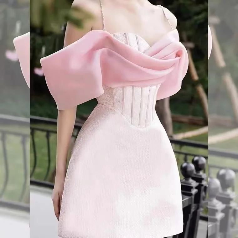

Small Design Pink Waist Wrapped Dress Women's Summer 2023 New Style Sling Dress