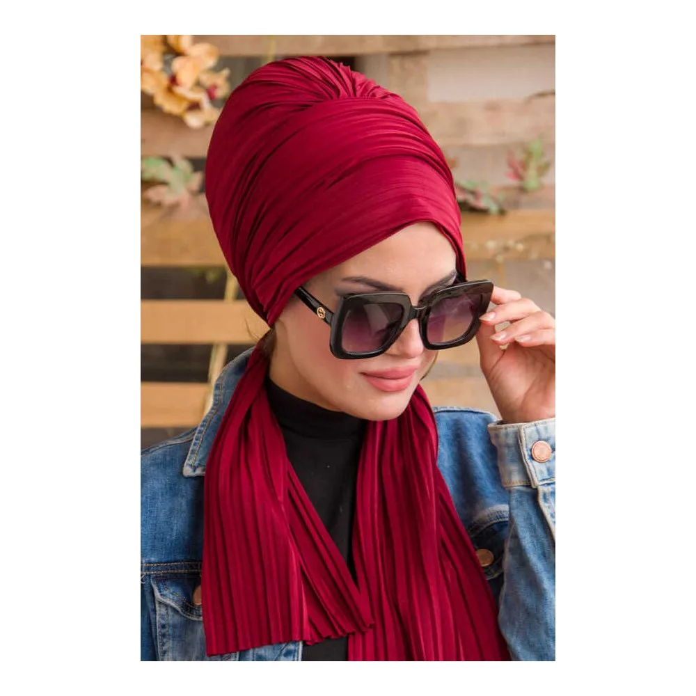 

Dorlie Burgundy Piliseli Atkılı Bone