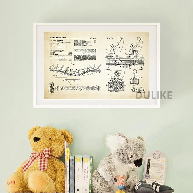 Постер-патент на холсте Disney художественный постер с изображением летающего