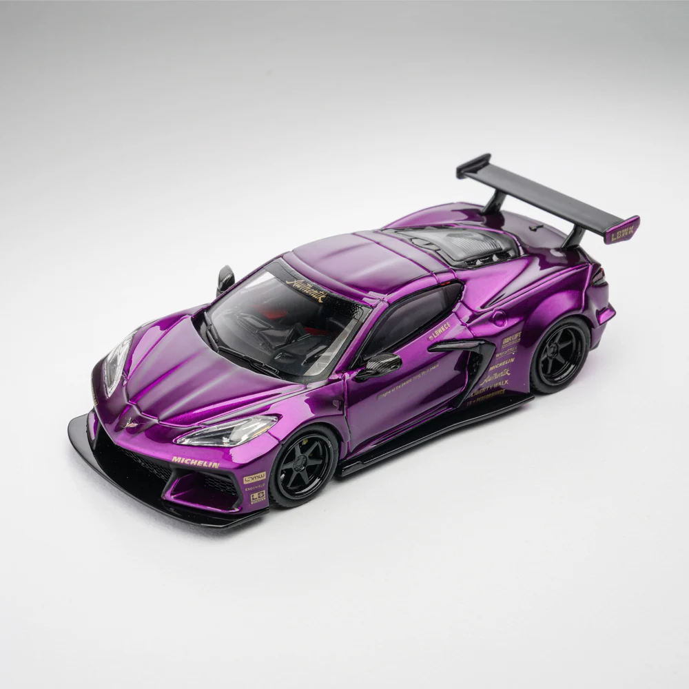 Коллекционная модель автомобиля Fine Model 164 LB Corvette C8 из литого металла, лимитированная серия, с демонстрационным футляром (art.: 3920dca93a356) - 3920dca93a356