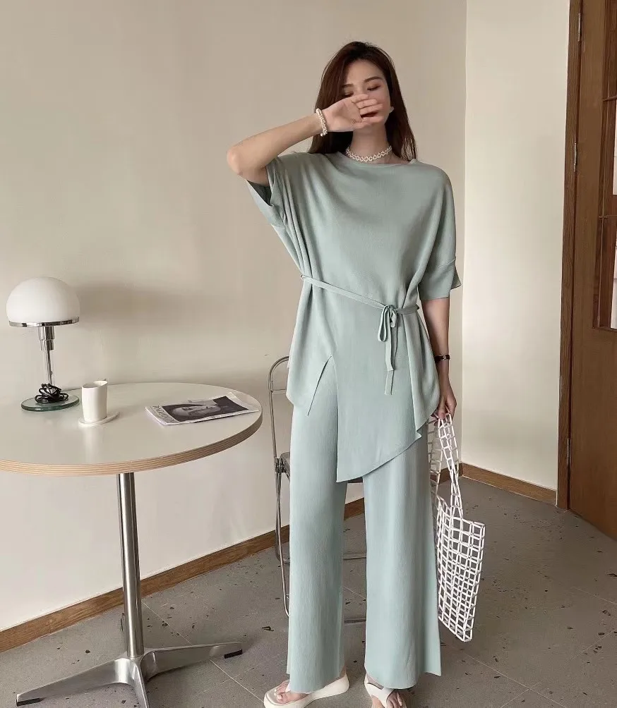 

New Spring and Summer Fashion Irregular Belt Goddess Fan Knitted Suit Wide Leg Pants Two-piece Set