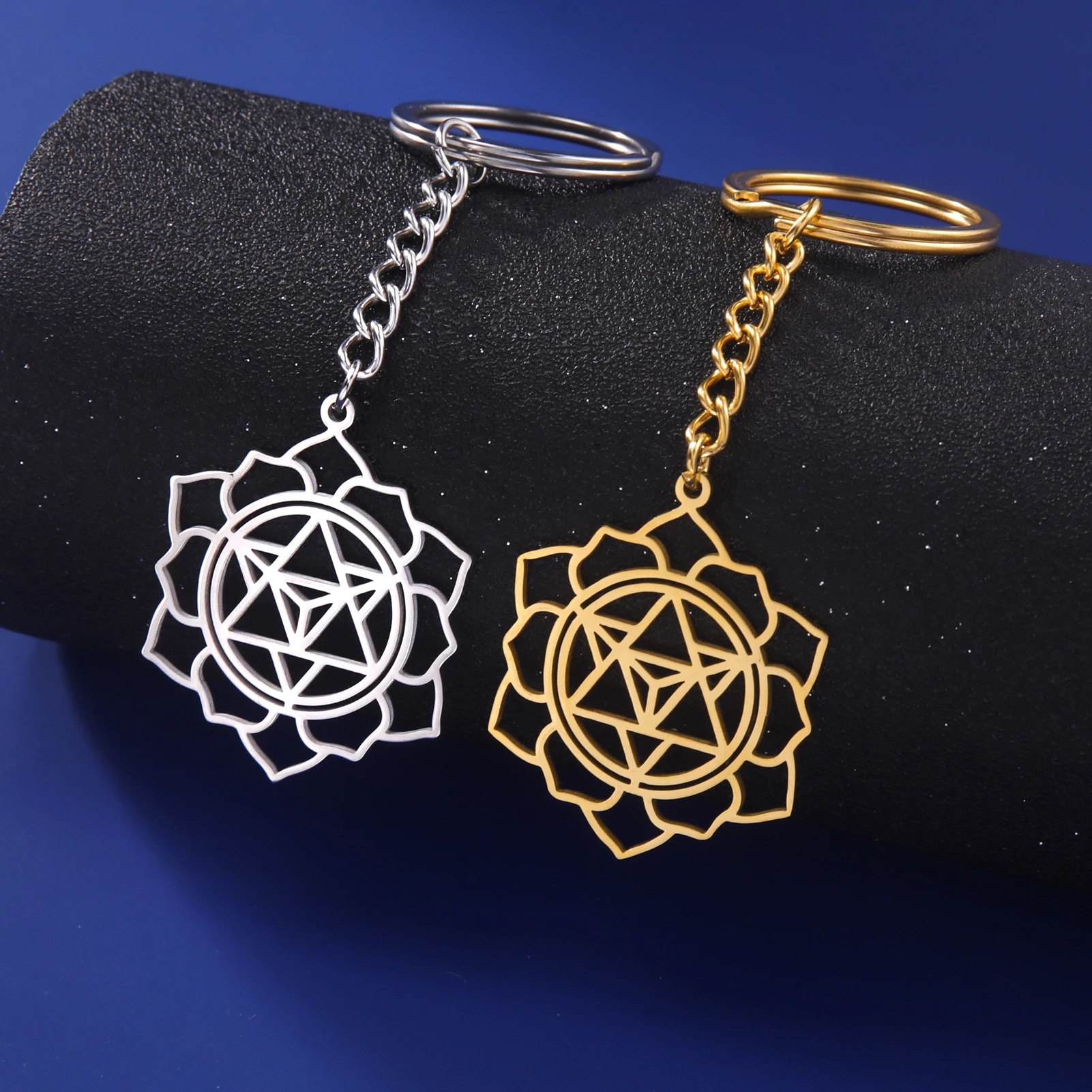 

Sweet Romantic Keychain Stainless Steel Chain Eternal Flower Pendant New Products Gift for Women Gold Color Fashion Jewelry