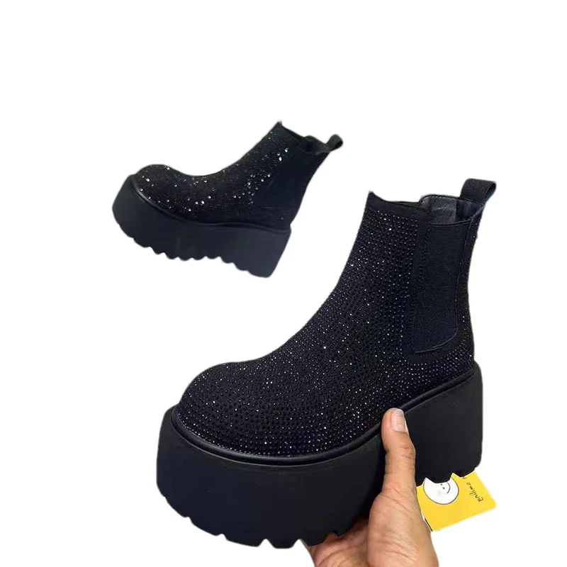 Женские зимние ботильоны на платформе с кристаллами дизайнерская обувь высоком