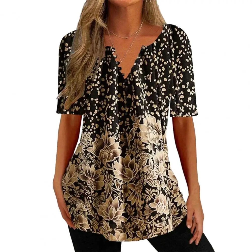 

Футболка женская с V-образным вырезом и коротким рукавом