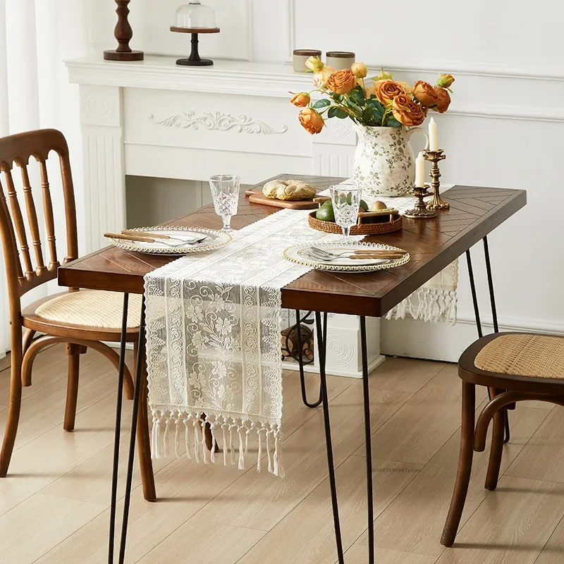 

Кружевная дорожка для стола MOONBIFFY