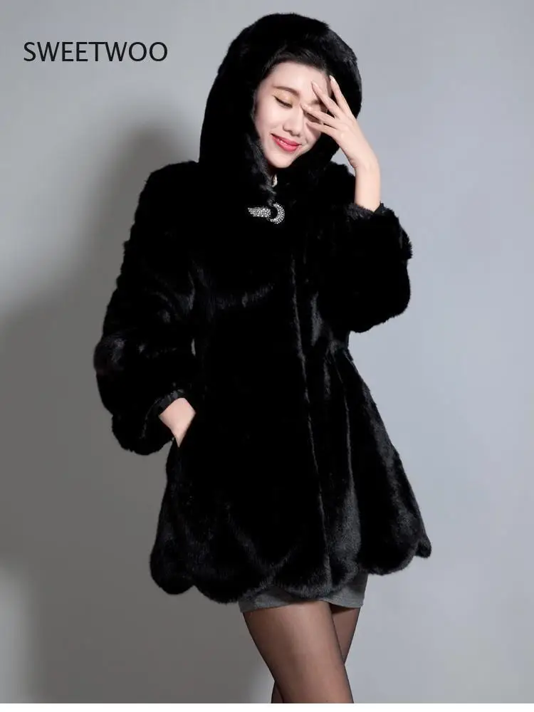 2022 Women Full Sleeve Warm Winter Fluffy Fur Jacket Female Overcoat Loose Fit Hooded Whole Skin Fake Rabbit Fur Coat Fashion