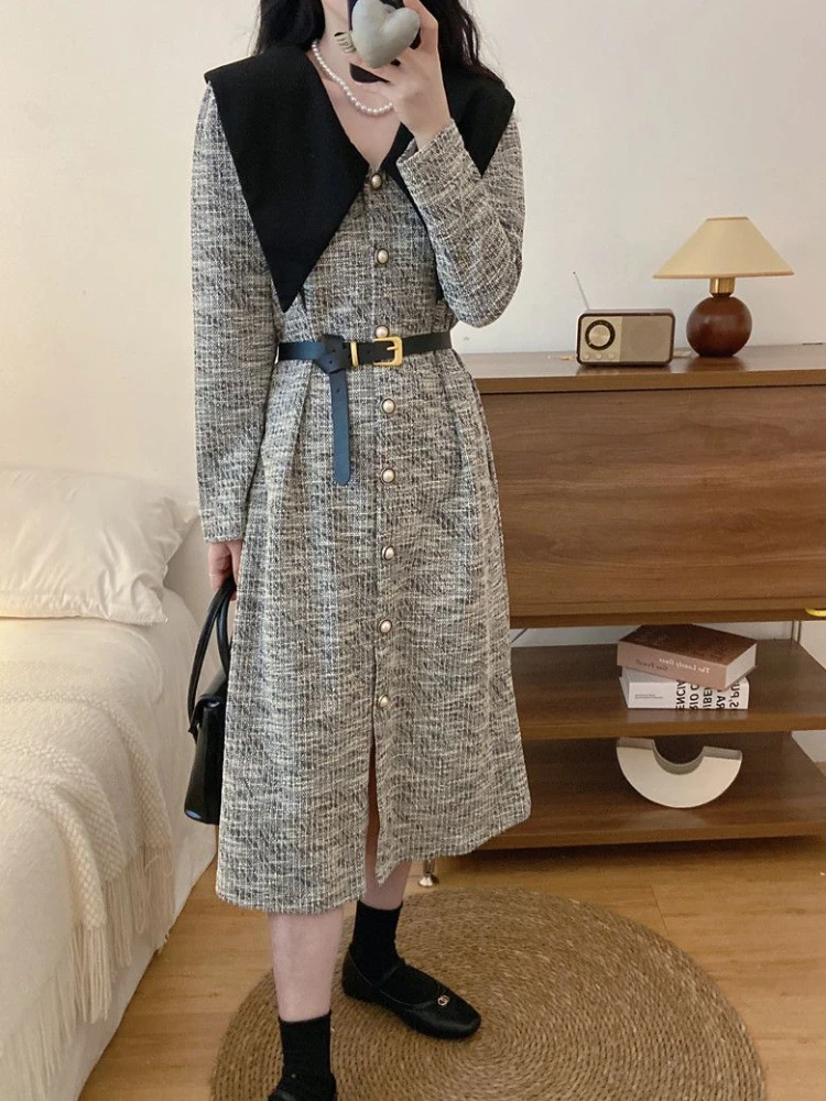 

Женское винтажное платье средней длины с поясом и длинным рукавом