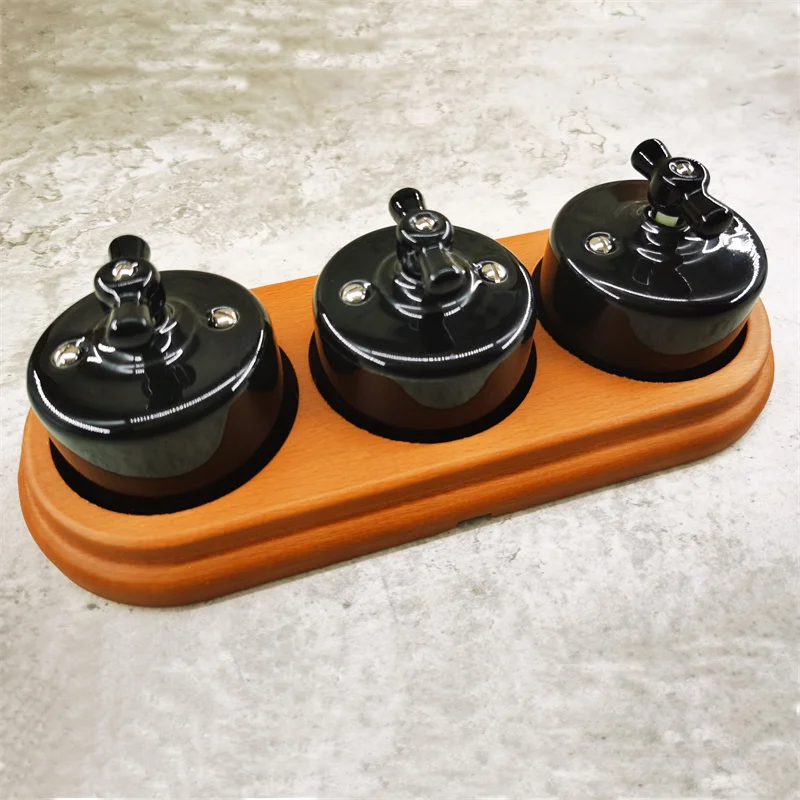 Поверхностная деревянная рама для тройного фарфорового настенного выключателя