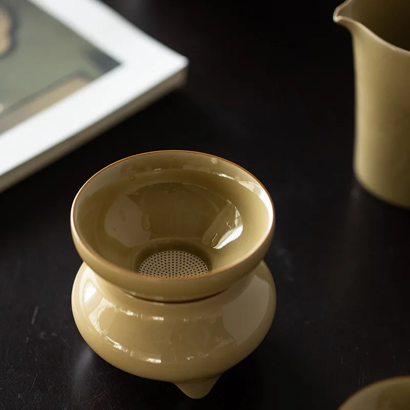 

Jingdezhen Handmade Tea Strainer Integrated Tea Filter Kung Fu Tea Set Ceramic Tea Ceremony Accessories Tea Ware Tea Filter