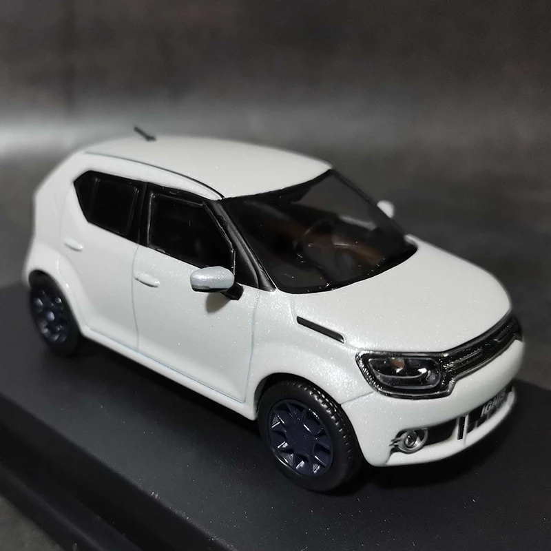 IGNIS Микромодель автомобиля из пластика и сплава 1:43 белый оранжевый синий