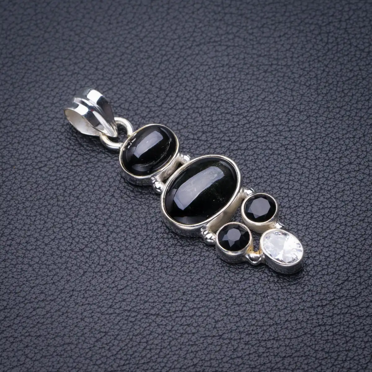 Подвеска кошачий глаз с фианитами серебряная 2 дюйма