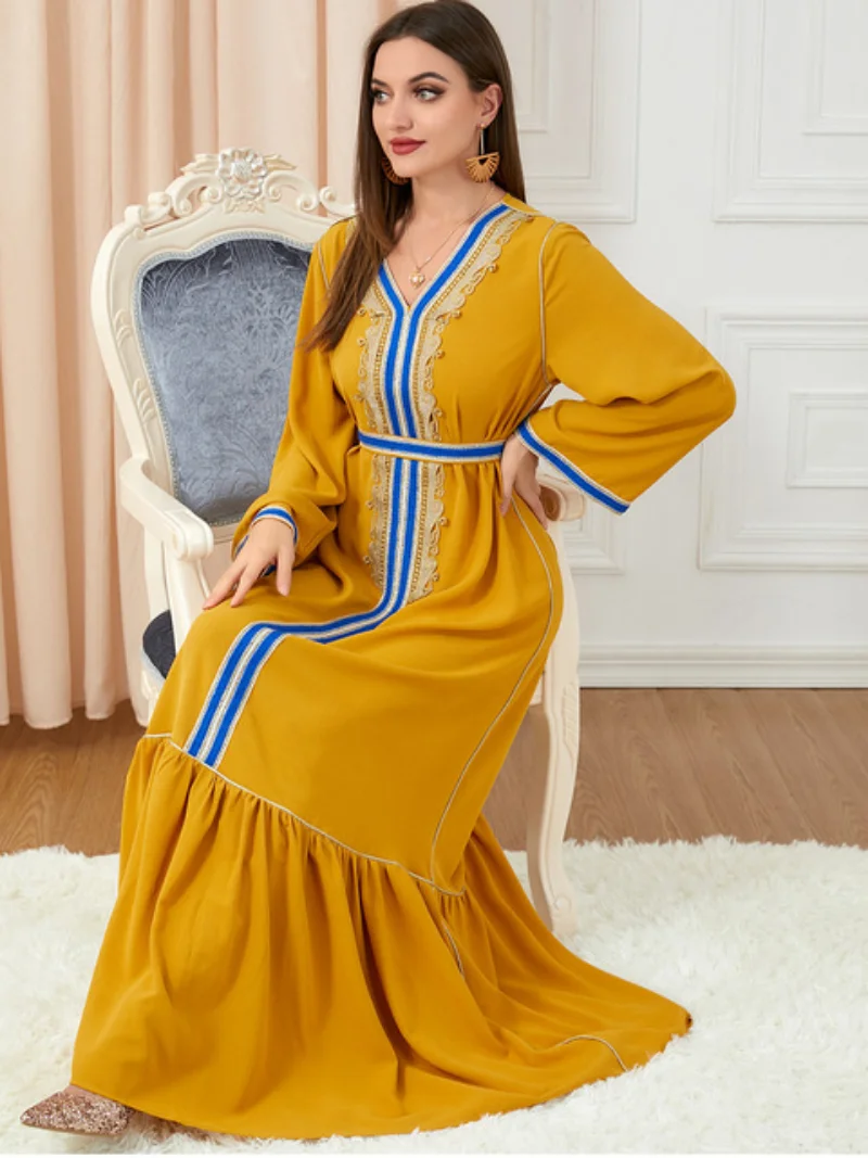 Abaya 2022 Muslim Evening Dress Embroidery Belted Kaftan Long Sleeve Pleated Patchwork Robe Moroccan Caftan Woman