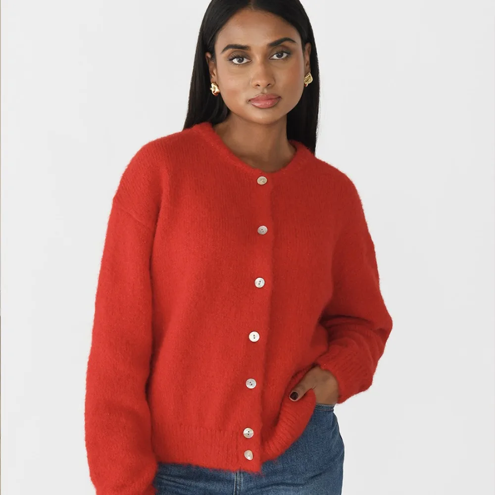 Шерстяные свитера с длинными рукавами кашемировый короткий кардиган