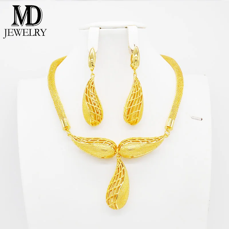 

Dubai Gold Colour Jewelry Set contains Necklace Earrings Nigerian bridal classic style wedding party gift