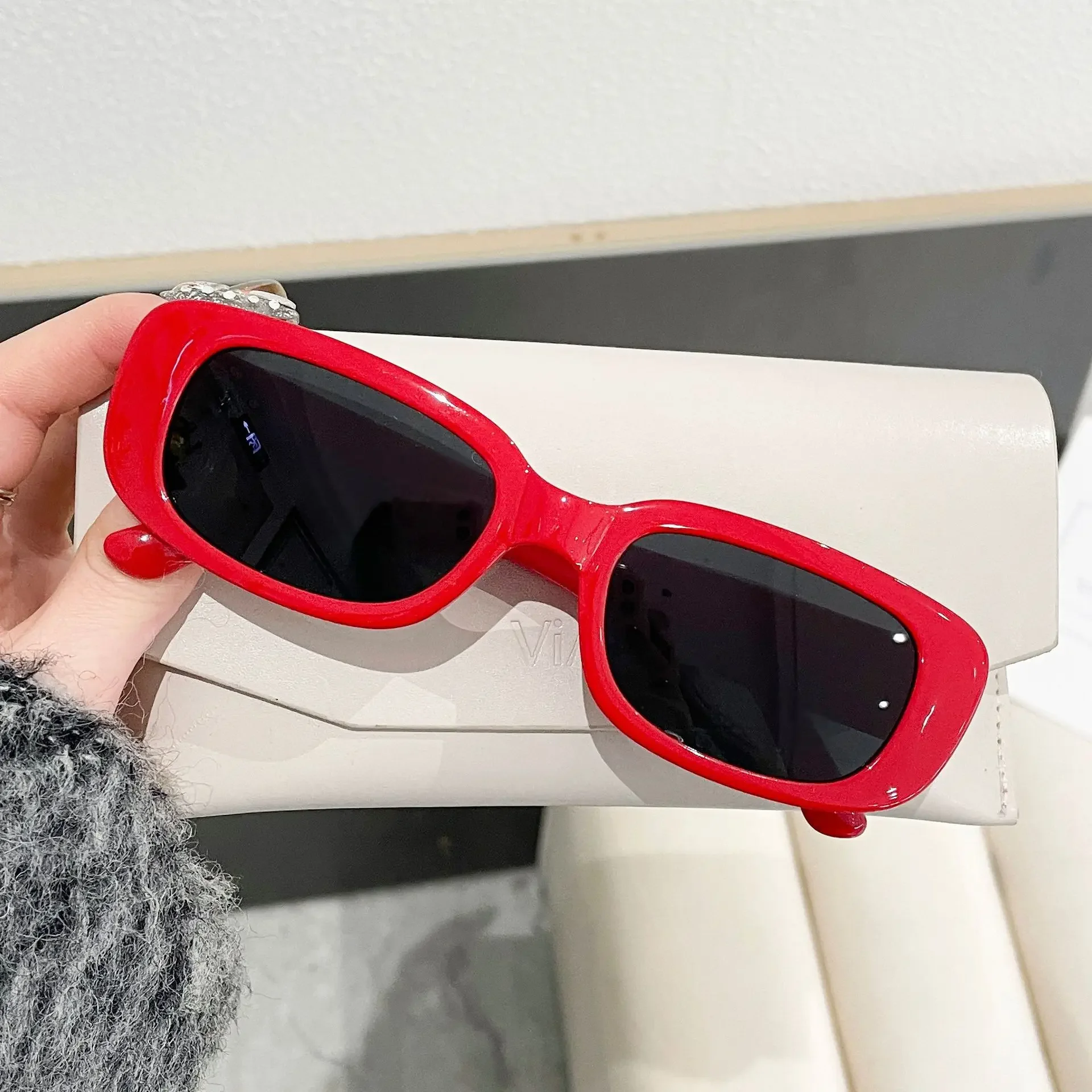 Модные классические красные солнцезащитные очки с линзами мужские и женские