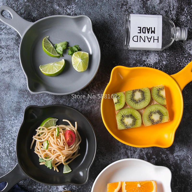 

Простая керамическая тарелка, нордическая посуда, индивидуальная креативная домашняя обеденная тарелка, стандартная тарелка для выпечки, тарелка для фруктов