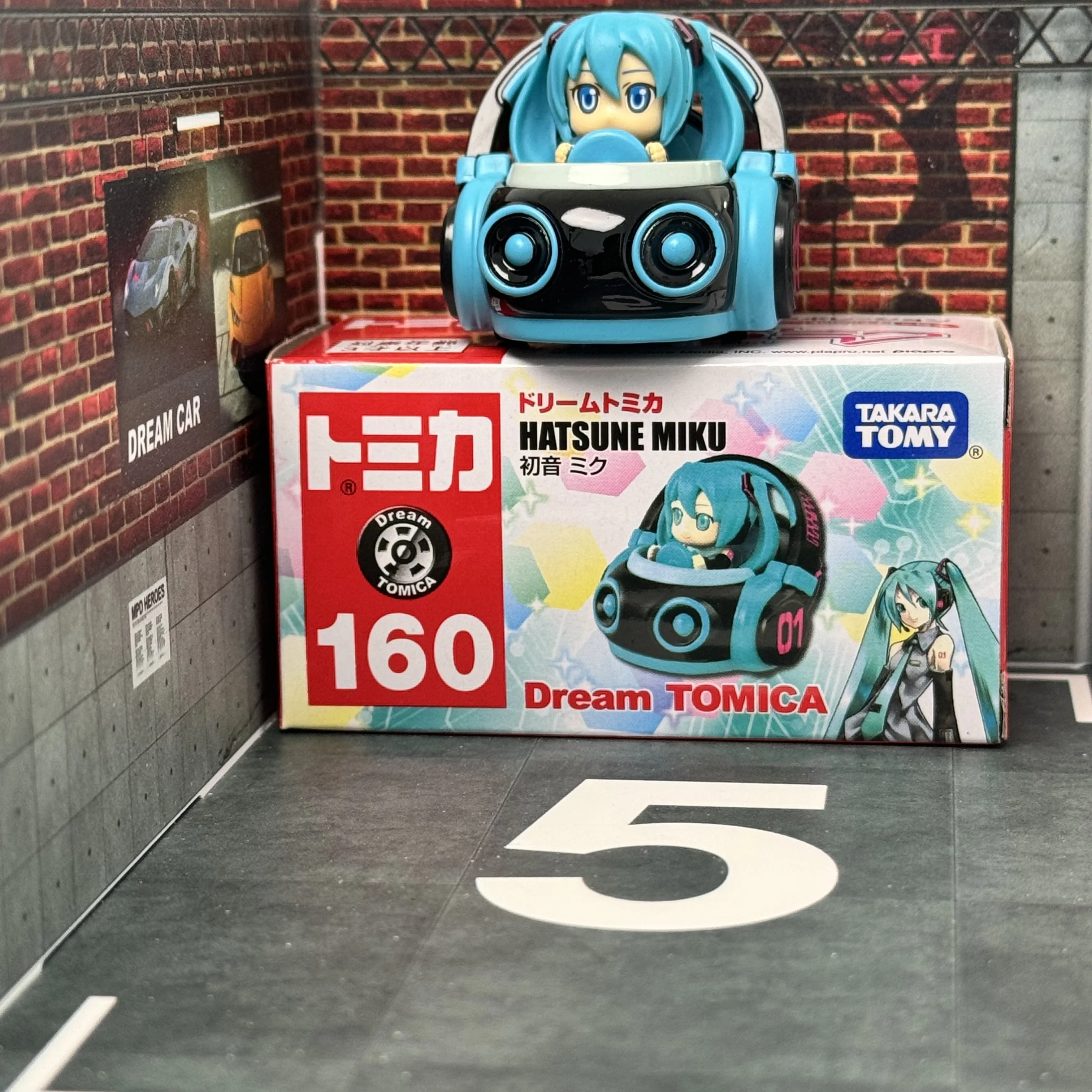 Аутентичная мини-модель автомобиля Tomy Tomica Dream Tomica No.160 Hatsune Miku, литая под давлением металлическая модель серии, детские рождественские игрушки для мальчиков (art.: 3920cff11ffe0) - 3920cff11ffe0