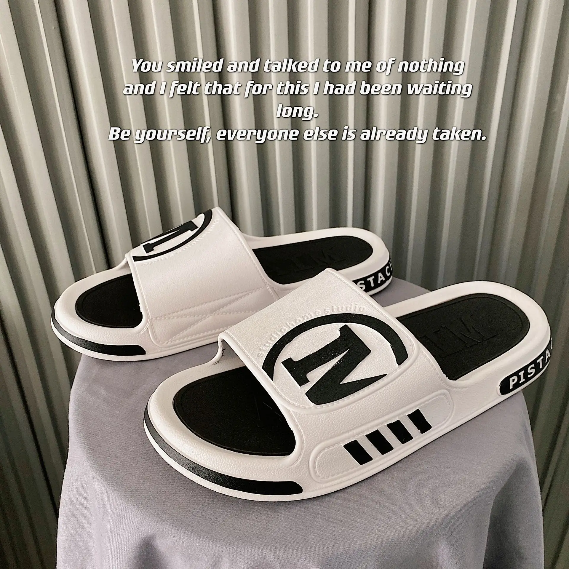 

2022 New Men Summer Shoes Plus Size Slippers Fashion Outdoor Home Thick Bottom Indoor Couples Sandals Women Zapatillas Hombre
