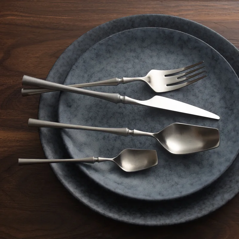 

4pcs Dinnerware Set Western Portable Cutlery Set Stainless Steel Travel Silverware Luxury Handle Knife Fork Dinner Tableware Set