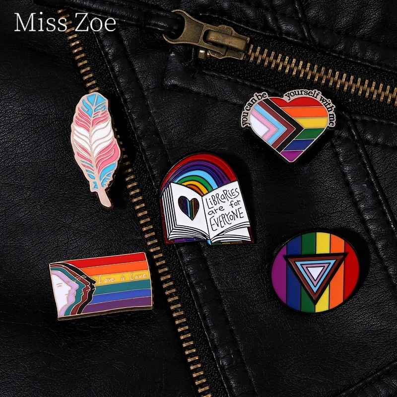 

You Can Be Yourself With Me Enamel Pin LGBT Rainbow Proud Heart Brooches On Backpack Gift For Best Friend Jewelry