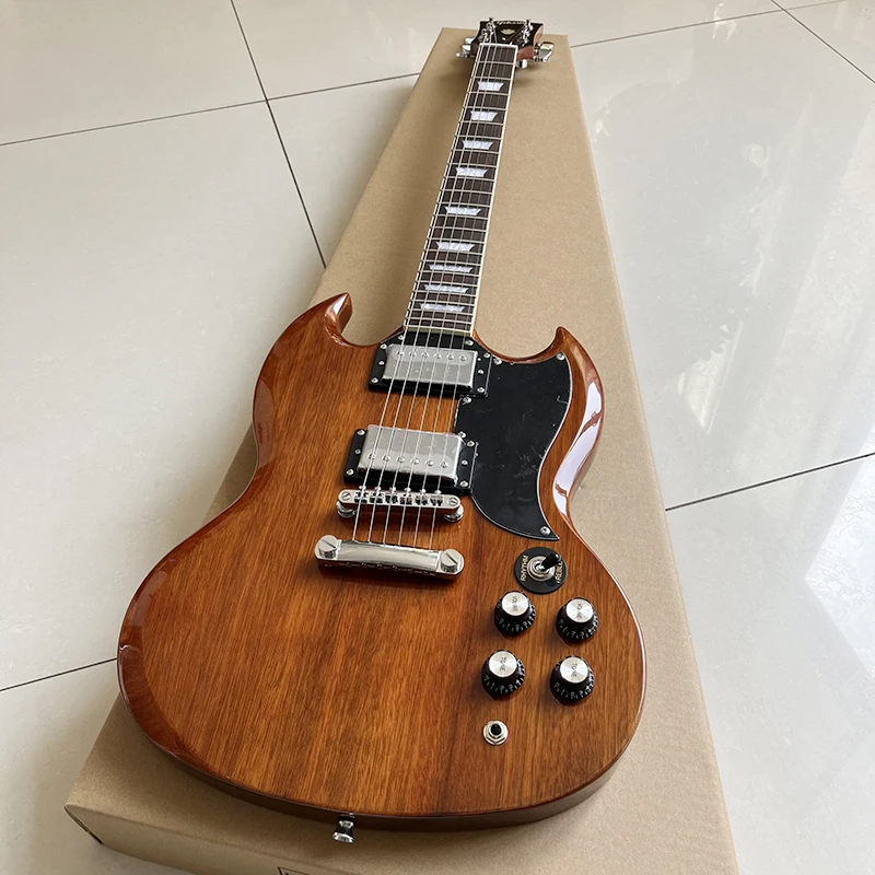 

Brand electric guitar, original mahogany body, rosewood fingerboard, professional accessories, free delivery to home.