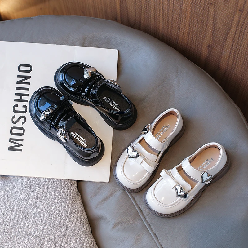 Женские кожаные тафли Love с круглым носком для повседневного использования обувь