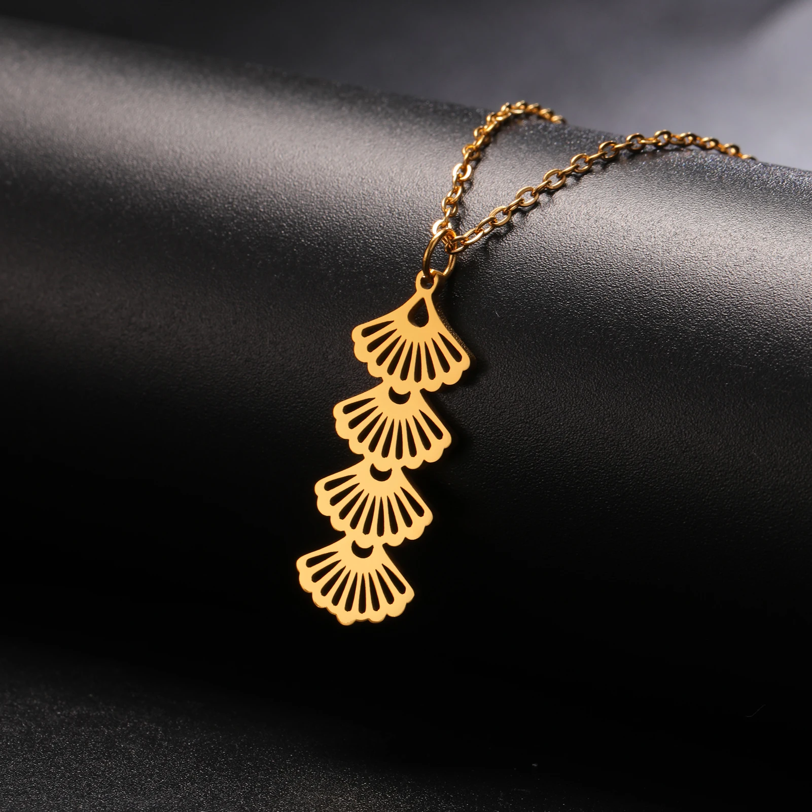 Teamer Ожерелье из нержавеющей стали в виде листьев гинкго билоба женская подвеска