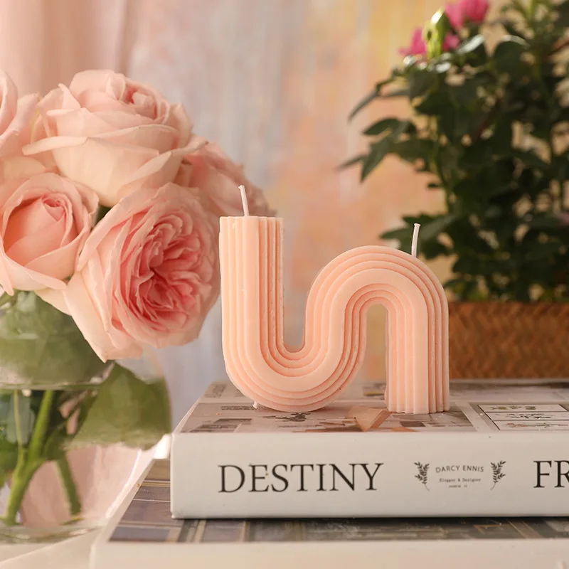 

Geometric S style scented candles home fragrance smell candles decorative aromatic candles creative photography props decoration