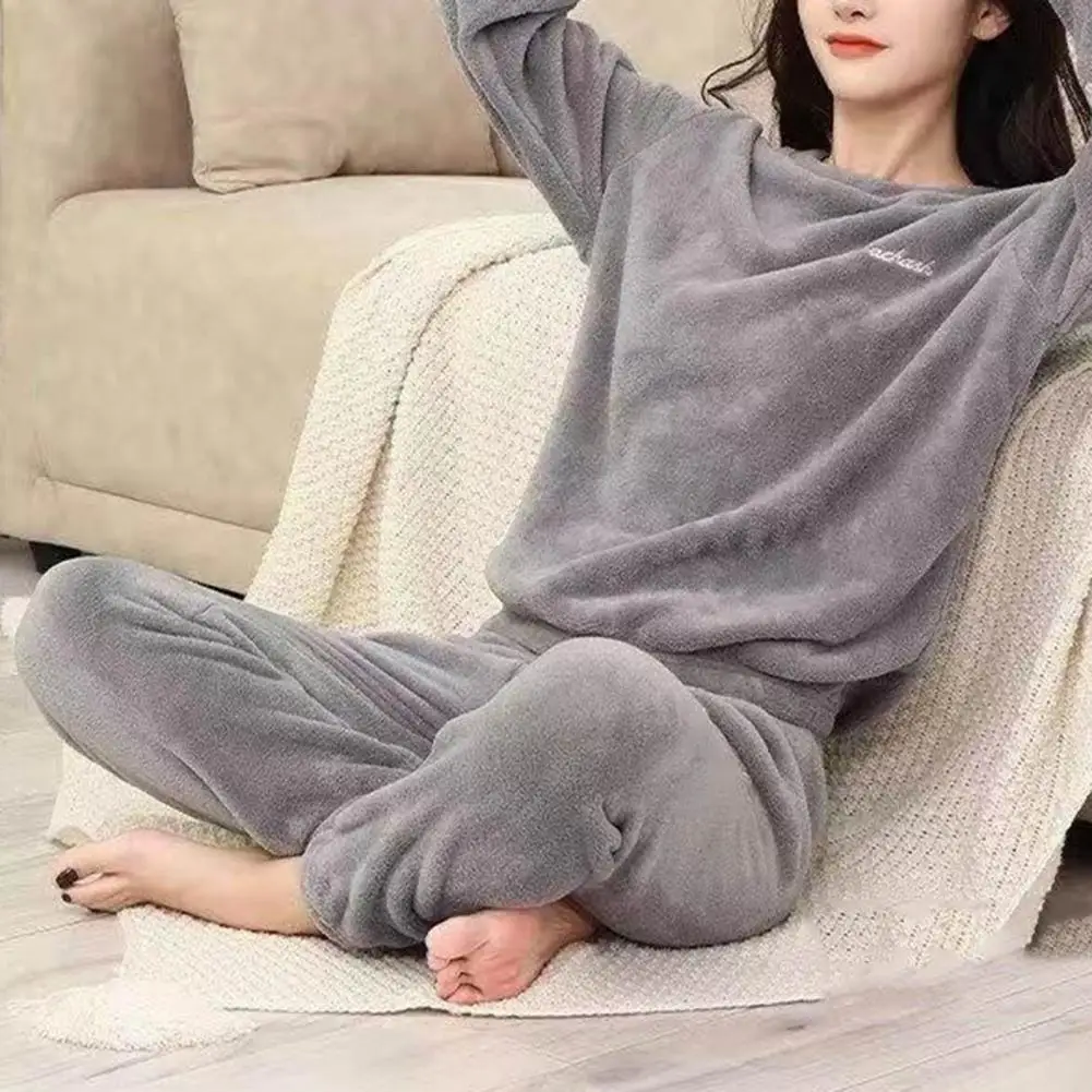 

2 Pcs/Set Chic Lady Nightie Set Two Pieces Set Women Pajamas Set Loose Casual Lady Nightie Set Sleeping