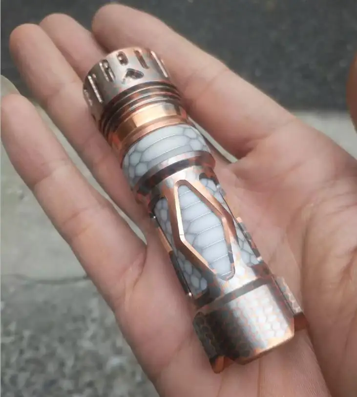 Рисунок 5 - Подержанный суперпроводящий фонарик