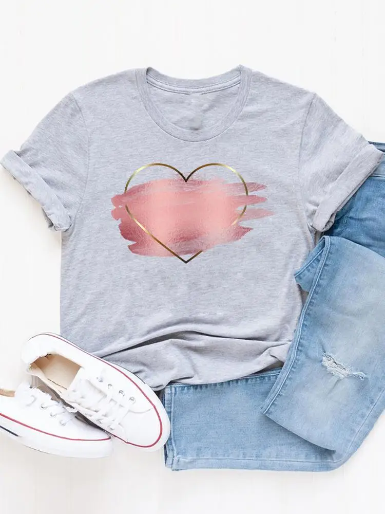 

Футболка женская летняя с принтом, милая стильная футболка 90-х с графическим принтом, модная Повседневная рубашка с коротким рукавом