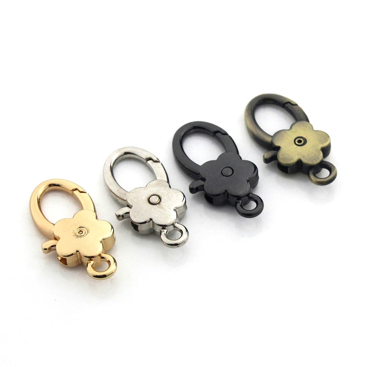 

1pcs Metal Flower Shape Snap Hook Fashion Hang Buckle for DIY Leather Craft Tiny Pet Leash Bag Strap Webbing Keychain Hook