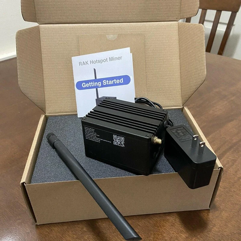 

Bobbcat Miner 300 Helium Hotspot for HNT US915