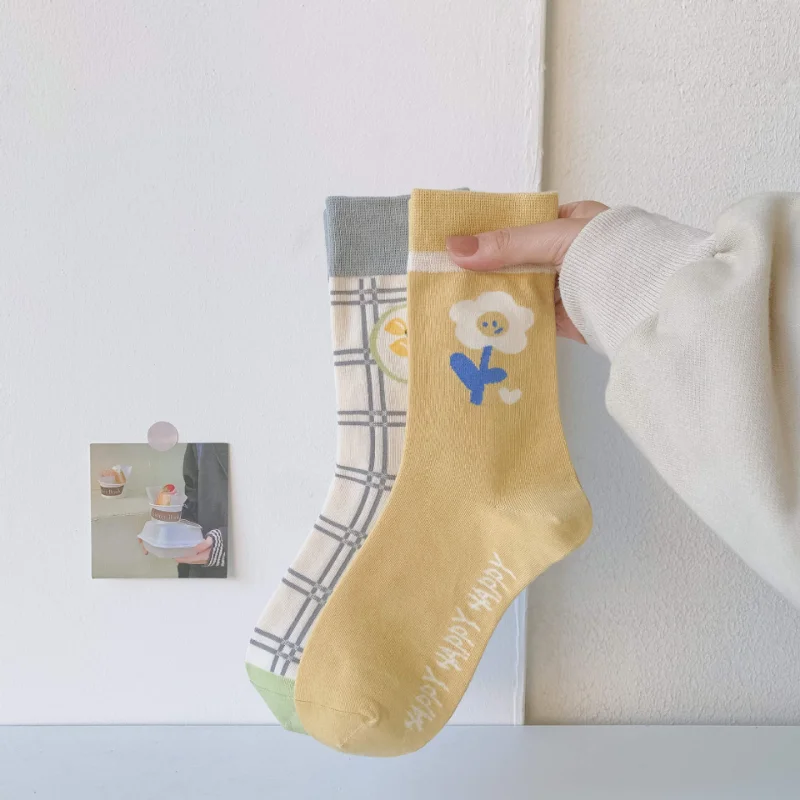 Autumn Winter New Lovely Sock Women Flower Pattern All Match Sweet Popular Middle Tube Pile Pile Socks Women Socks Cute Socks