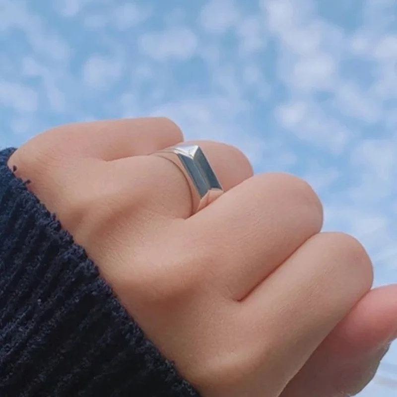 

Boxed KPOP BTS Bangtan Adjustable Couple Rings 1 Pair Never Fade Silver Color Letter Rings Lovers Fashion Jewellery Accessories