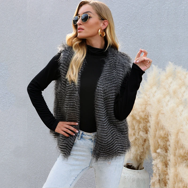 Fashion Faux Fur Vest Peacock Feather Print Jacket Ladies Winter Warm Slim Sleeveless Vest Fur Jacket