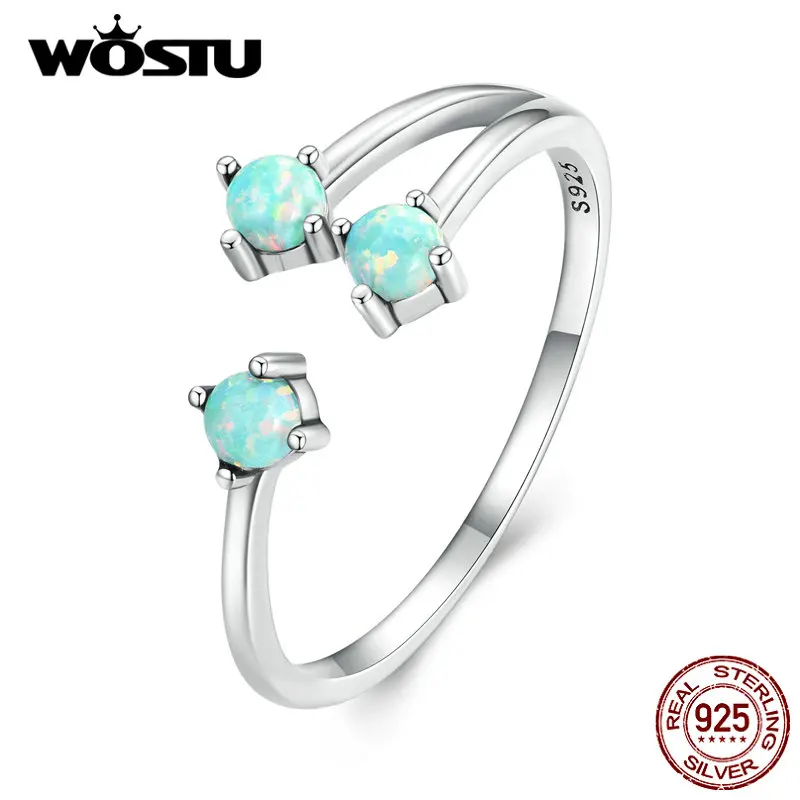 Женское кольцо с тремя камнями, серебряное Женское кольцо с тремя камнями, серебряное