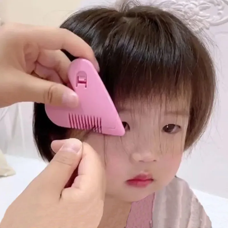 

Children's Bangs Trimming Cute Pink Heart-shaped Household Hair Accessories Trimming Bangs Bifurcation Special Hair Clipper