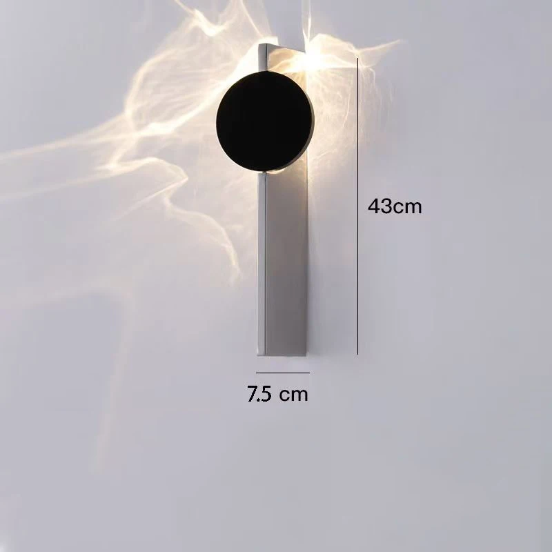 

Светодиодный настенный светильник