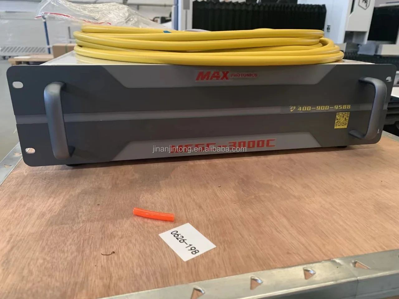 3000 Вт MAX волоконный лазерный источник для режущего генератора CW одиночный модуль