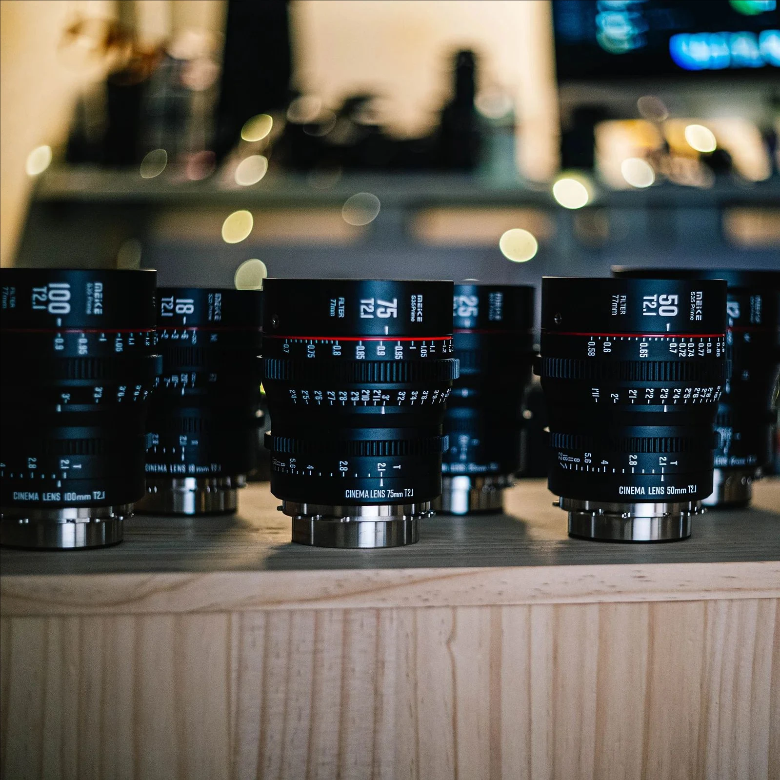 Объектив Meike S35 Prime Cinema 12 мм T2.5 18 мм/25 мм/35 мм/50 мм/75 мм/100 T2.1 крепления Arri PL/Canon EF
