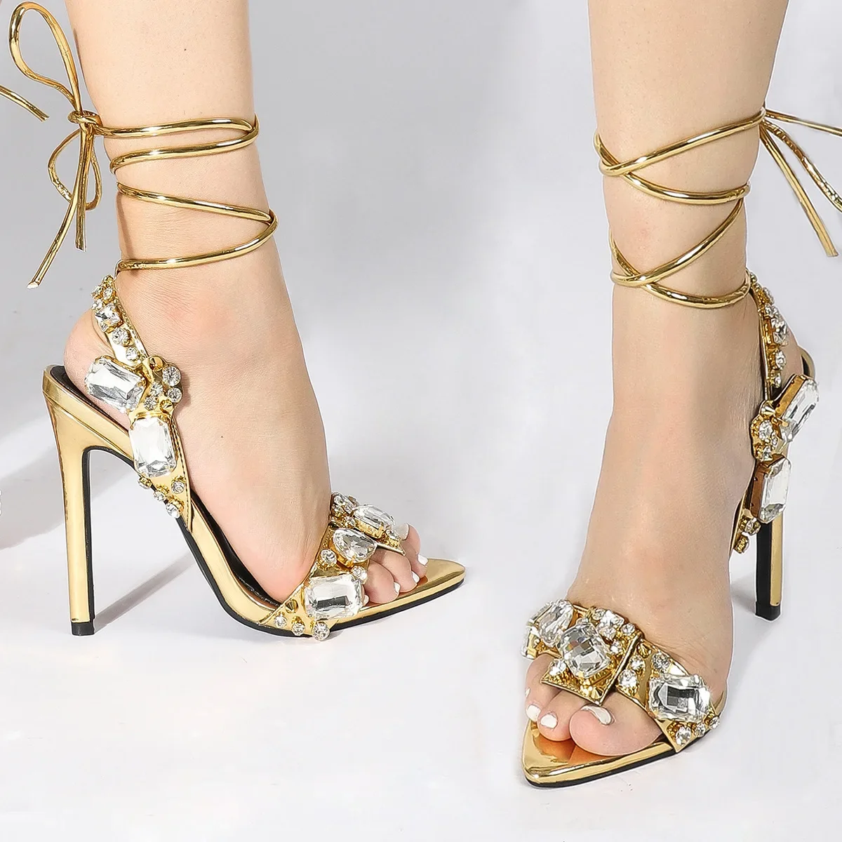 

Женские босоножки-гладиаторы с ремешком на щиколотке, на высоком каблуке