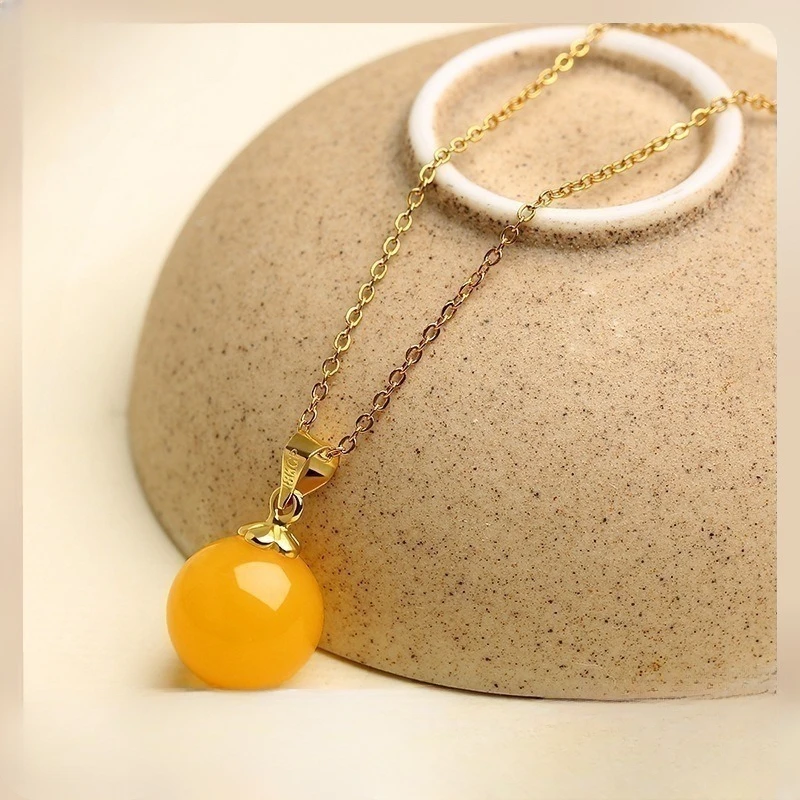 _ Подвеска на цепочке до ключиц куриное масло желтого янтаря