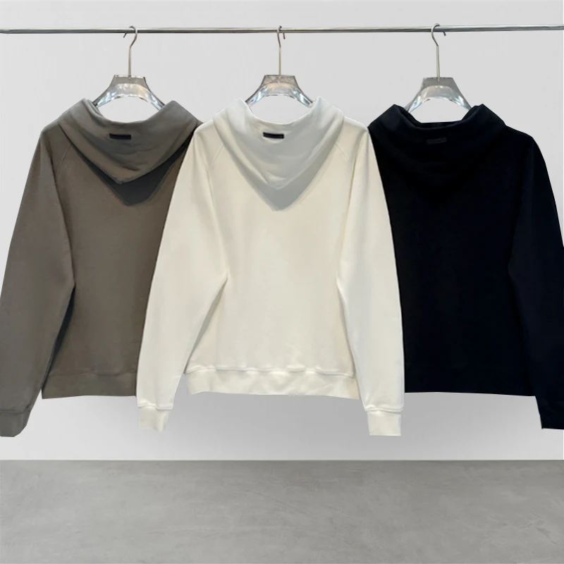 Рисунок 3 - Модная брендовая толстовка с капюшоном