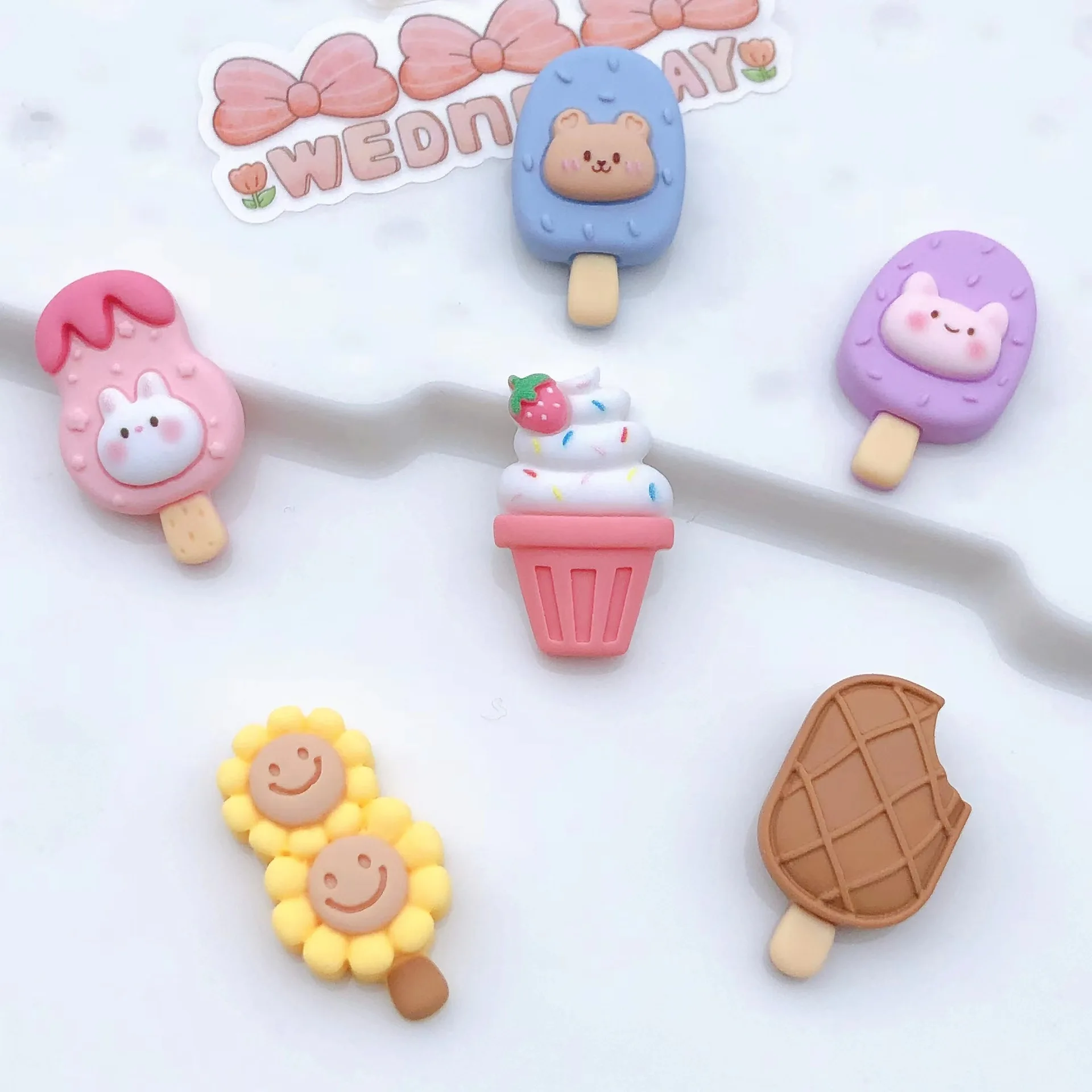 

SImulation Mini Cartoon Ice Cream Flat Back Resin Kawaii Fake Food Craft DIY Hair Accessories