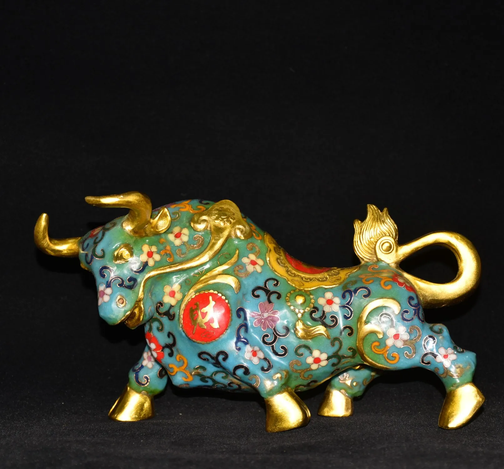 

11"Tibetan Temple Collection Old Bronze Cloisonne Gilded Floral texture Wealth Bull Ox toro Amass wealth Ornaments Town house